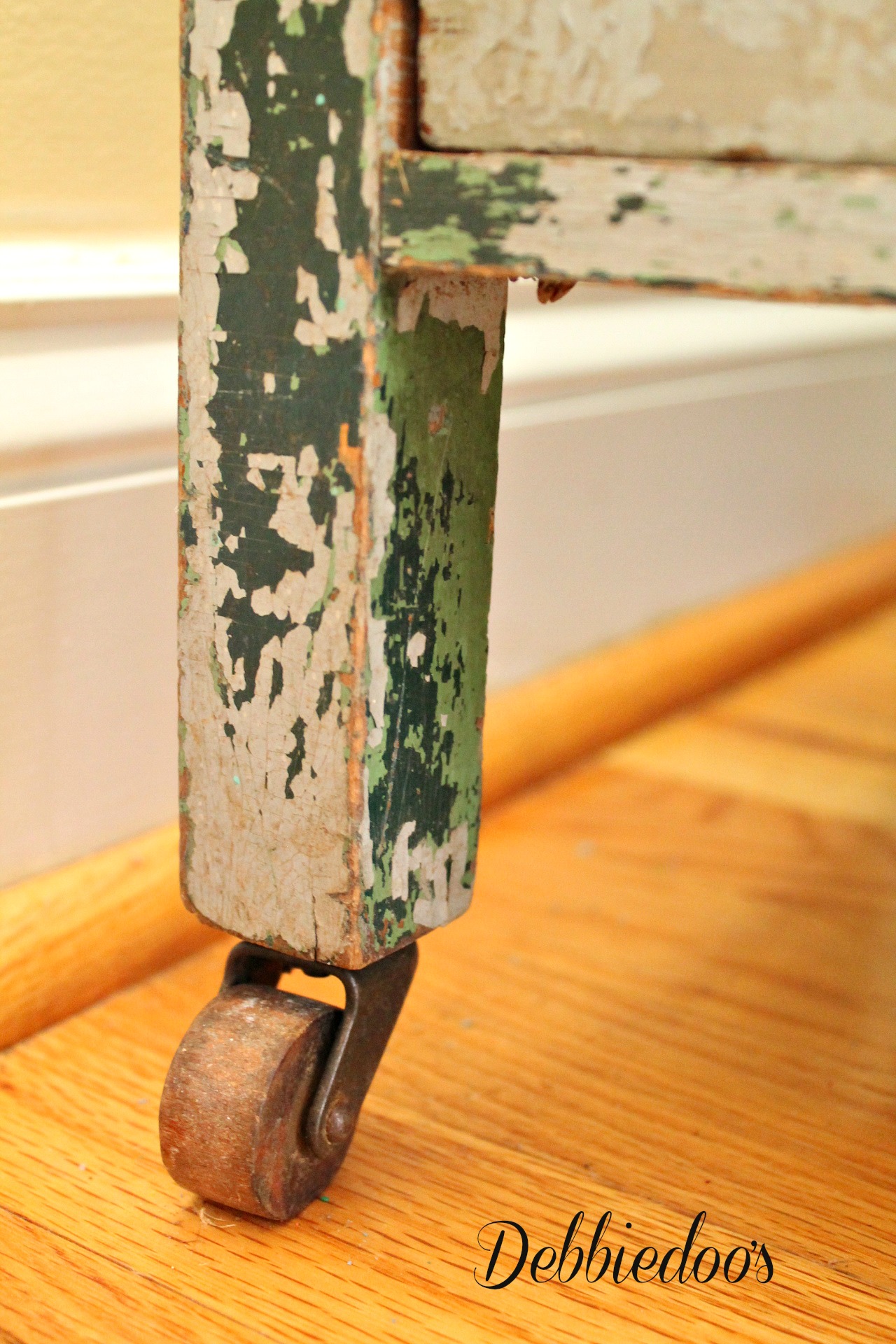 Old chippy dresser