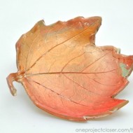 diy clay leaf bowl