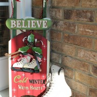 Christmas porch 023