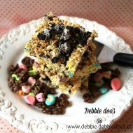 How to make Rice Krispie Treats with a twist rice krispie treats topped with oreos 190x190 How to make Rice Krispie Treats with a twist