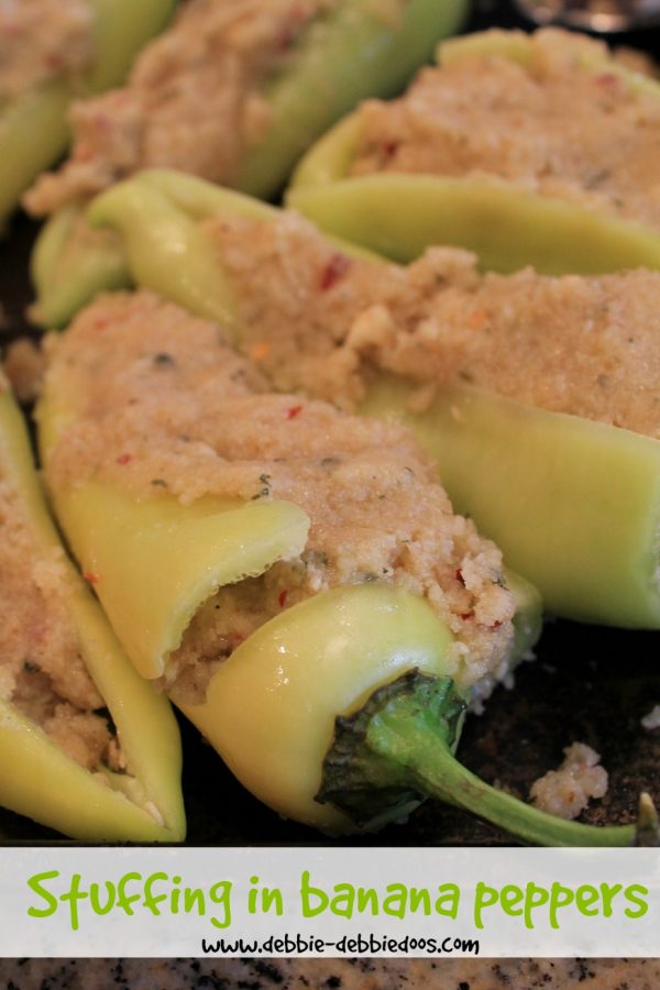 How to make stuffed banana peppers - Debbiedoos