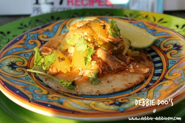 Slow cooker Green Chile Pork/chicken tacos - Debbiedoos